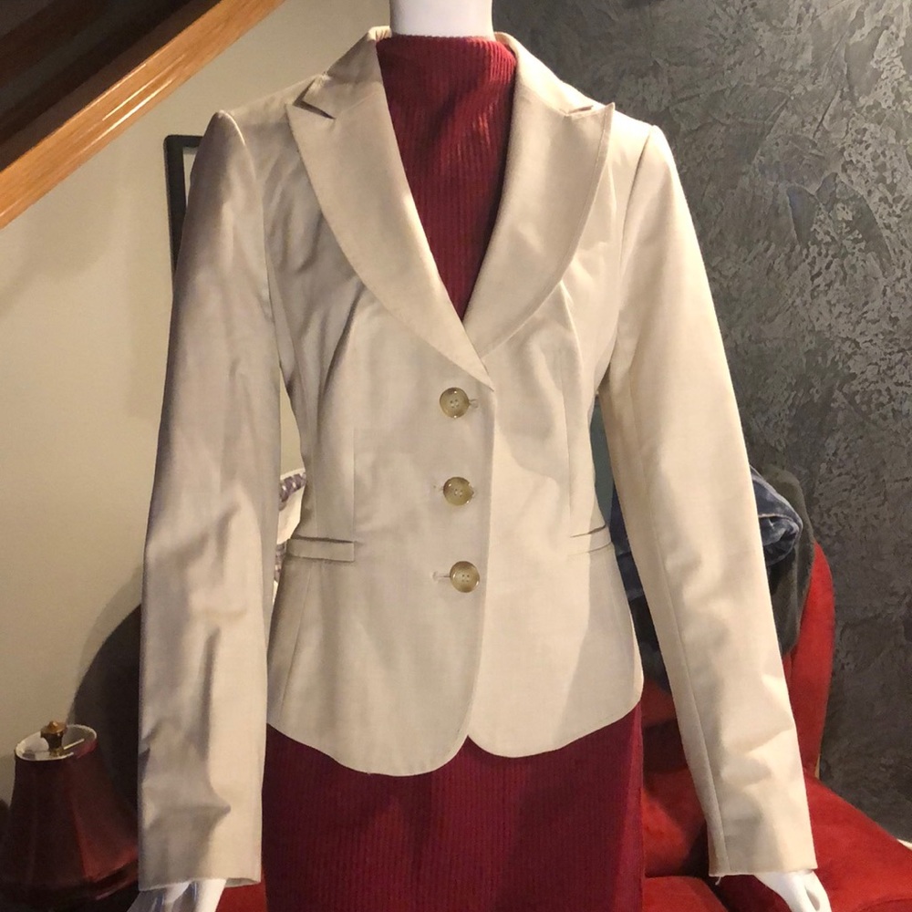 Suit jacket